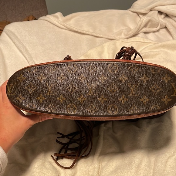 Authentic Louis Vuitton Tote - Picture 11 of 11